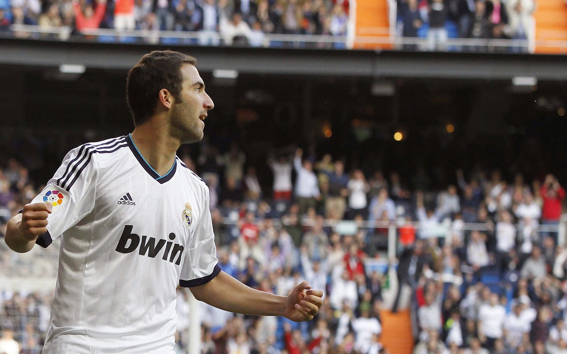 _猛龙新人崛起，主场逆转胜雷霆_，球员猛龙