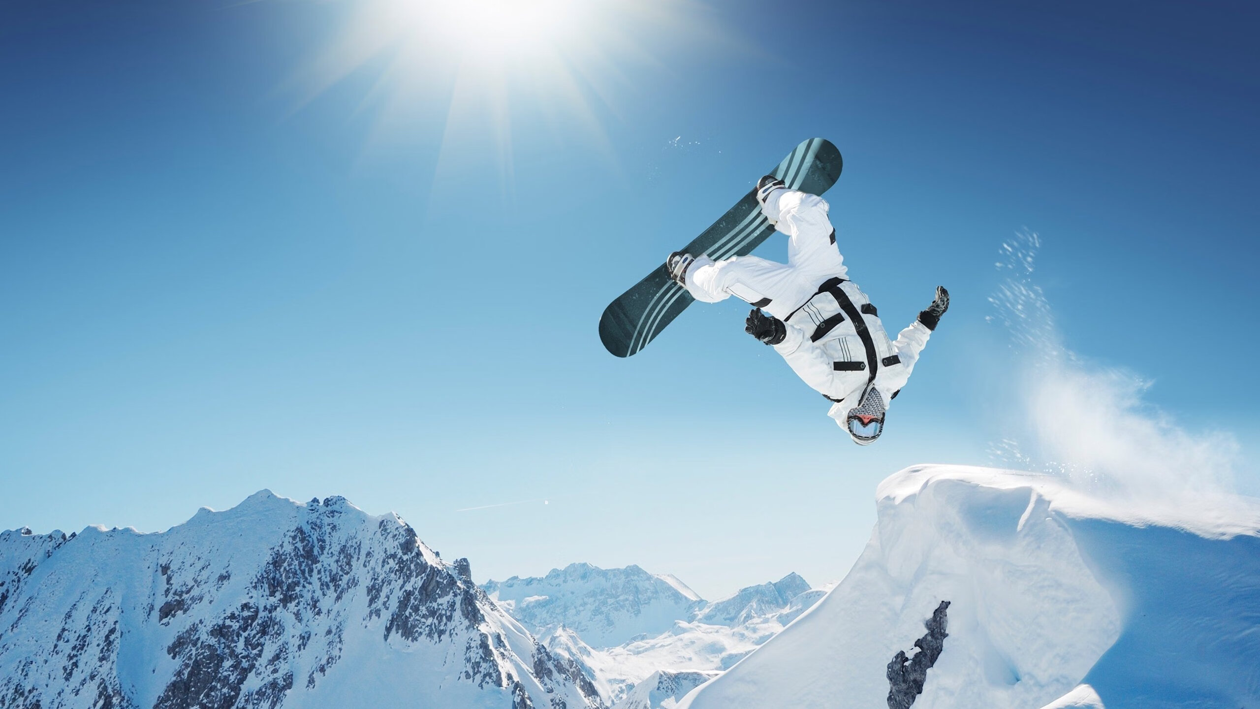 争议事件集锦：赛场上的“黑洞”时刻，球场黑洞